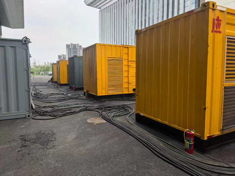 红山街道不同季节柴油发电机组保养有哪些注意事项?