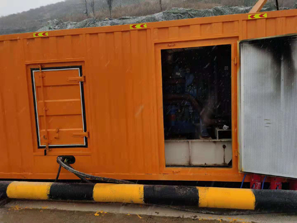 红山街道发电机出租 柴油发电机组电压低报警怎么办？