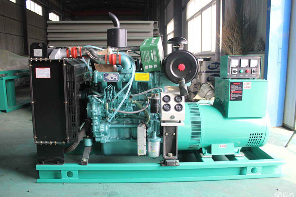 红山街道如何判断机油是否需要更换？